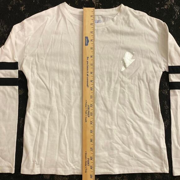 More Than Magic Shirt Lightning Bolt Large 10/12 Girls/Juniors White Black - Picture 4 of 9